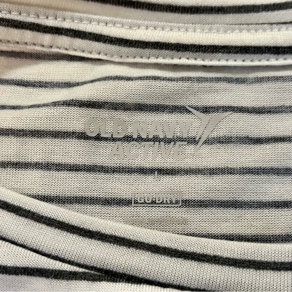 NWT- striped dri fit t-shirt - Picture 4 of 5